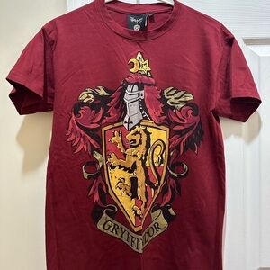 Warner Bros. Gryffindor Maroon T-Shirt